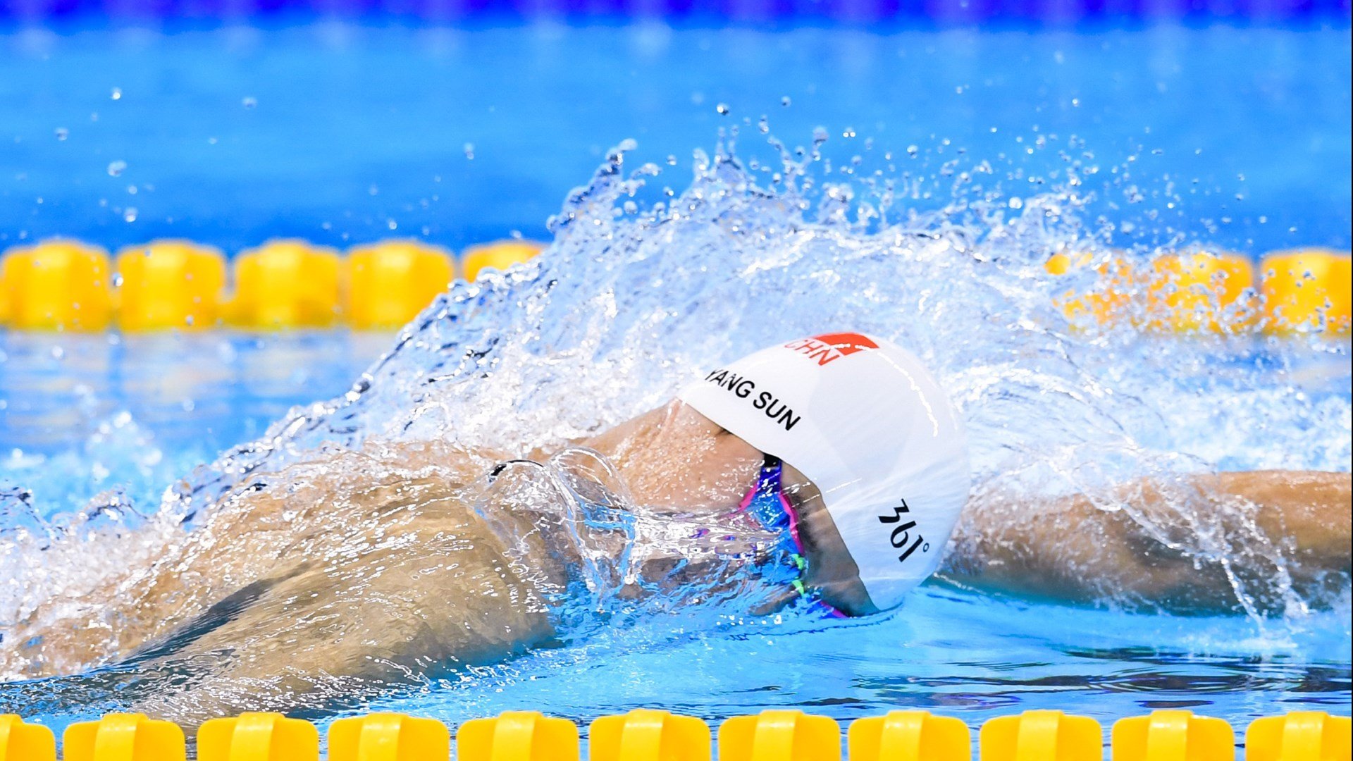 开云竞猜官网-《CS_GO》新版本“火焰之刃”上线，战术多变引发热议